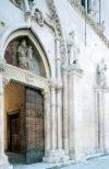 [Sulmona: The Annunziata Palace]